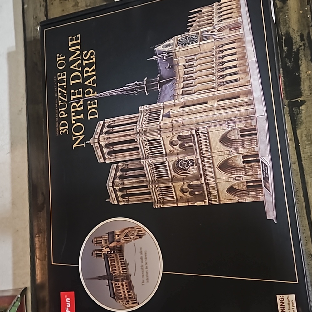NEW 3D Puzzle of Notre Dame de Paris 293 pieces